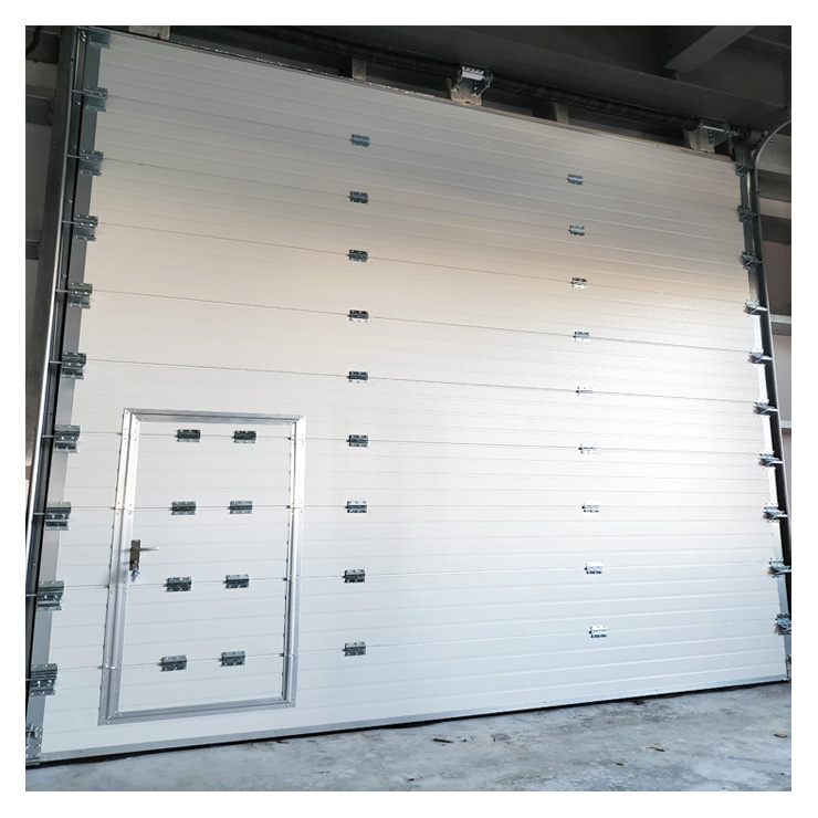 कारखाने की इमारतों के लिए उच्च गुणवत्ता वाले औद्योगिक अनुभागीय दरवाजे, दरवाजे के साथ वाणिज्यिक दरवाजे